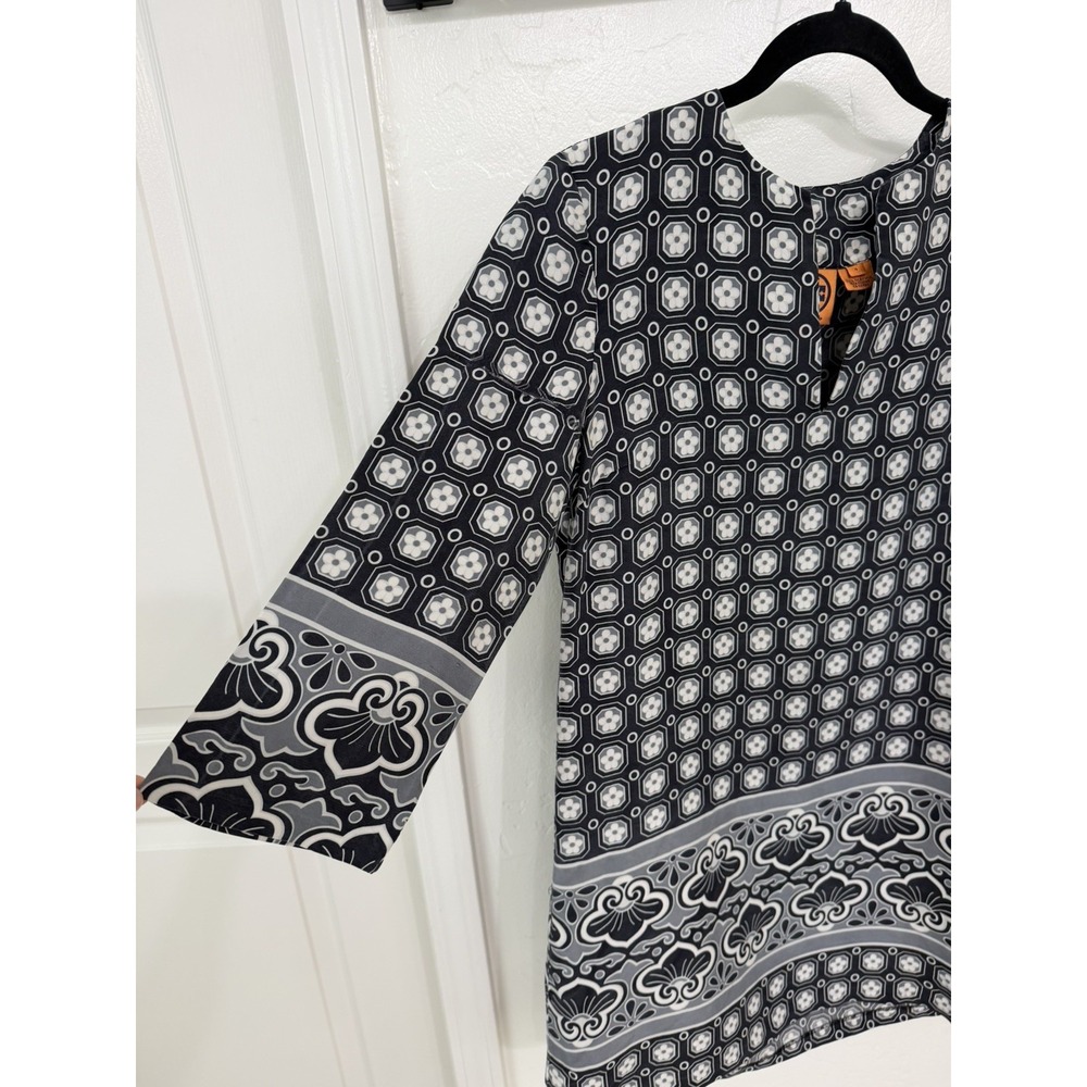 Tory Burch 100% Silk Gray White Geometric Tunic Dress Split Neck Women Shift 4 - Picture 3 of 14